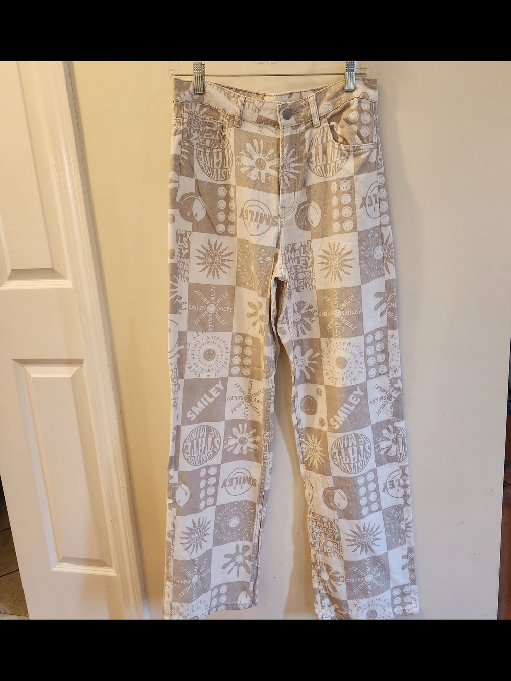 Smiley X H&M Women's Size 4 High-Waisted, Wide Leg Pants